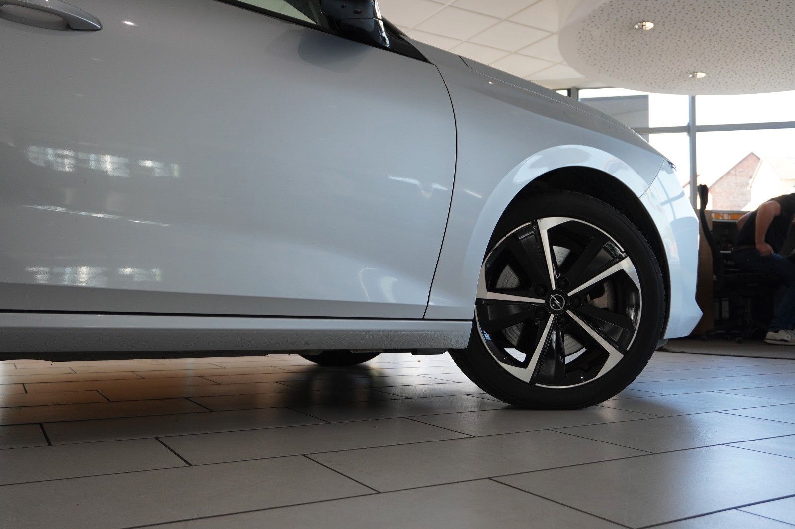 Fahrzeugabbildung Opel Astra L Lim. 1.6 HYBRID GS SPORT NAVI/360°/SPORT