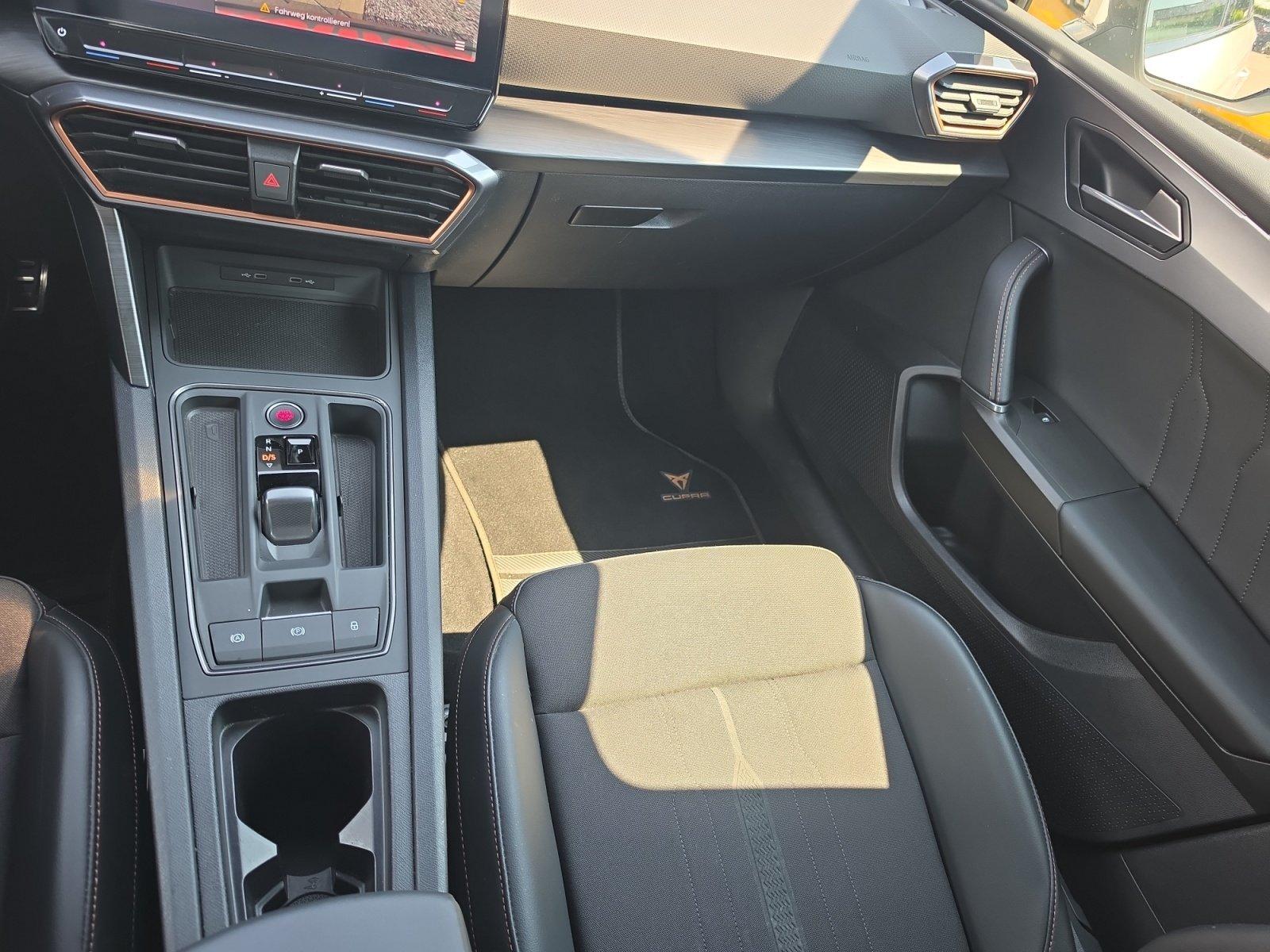 Cupra Leon Sportstourer 2.0 TSI DSG VZ NAVI LED ACC AH