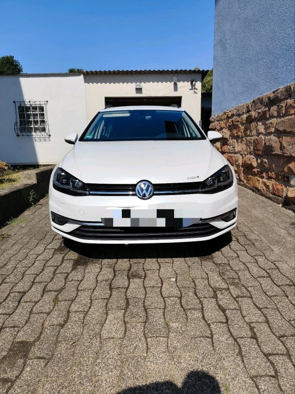 Image of Volkswagen Golf