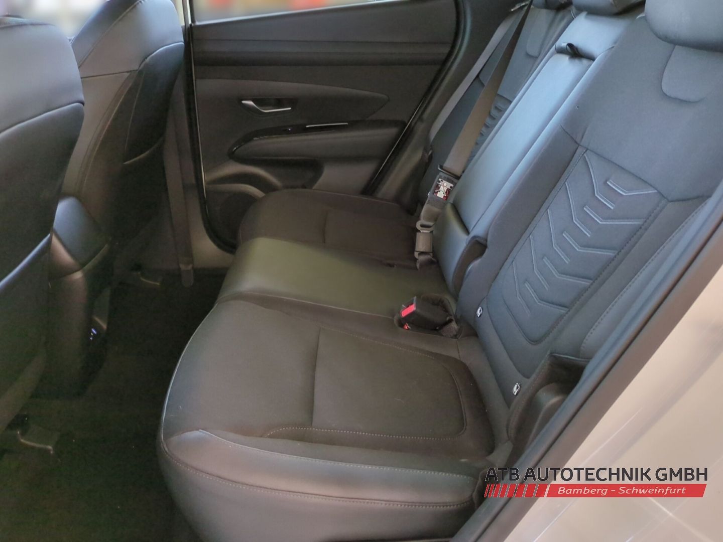 Fahrzeugabbildung Hyundai Tucson Trend 1.6 T-GDi PHEV 6-AT 4WD Navi LED El