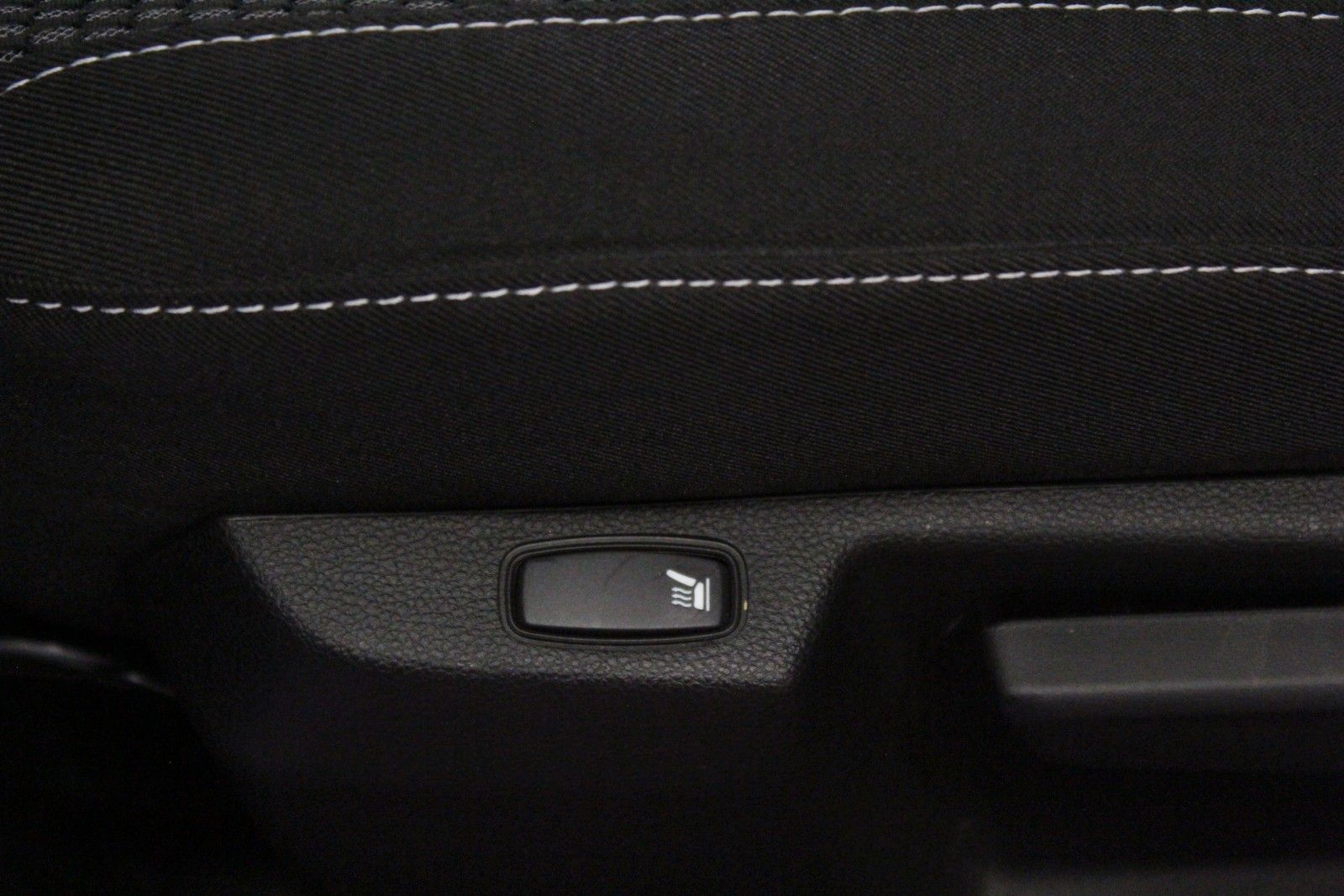 Fahrzeugabbildung Dacia Duster TCe130 *Prestige *Navi*Sitzhzg*Kamera