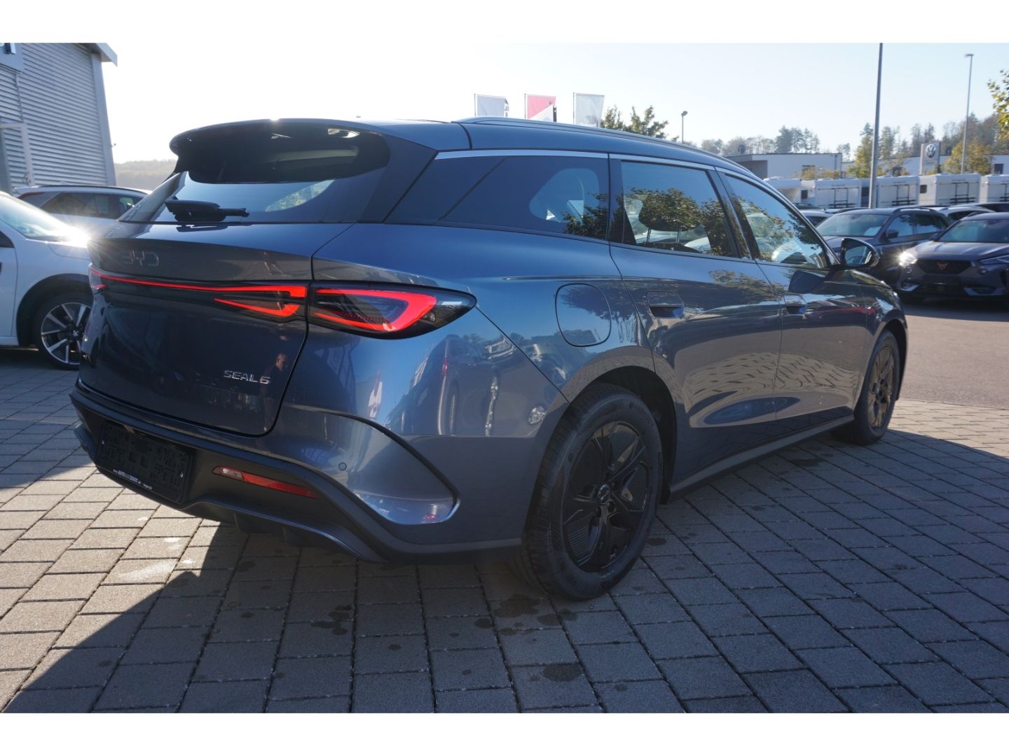 BYD SEAL 6