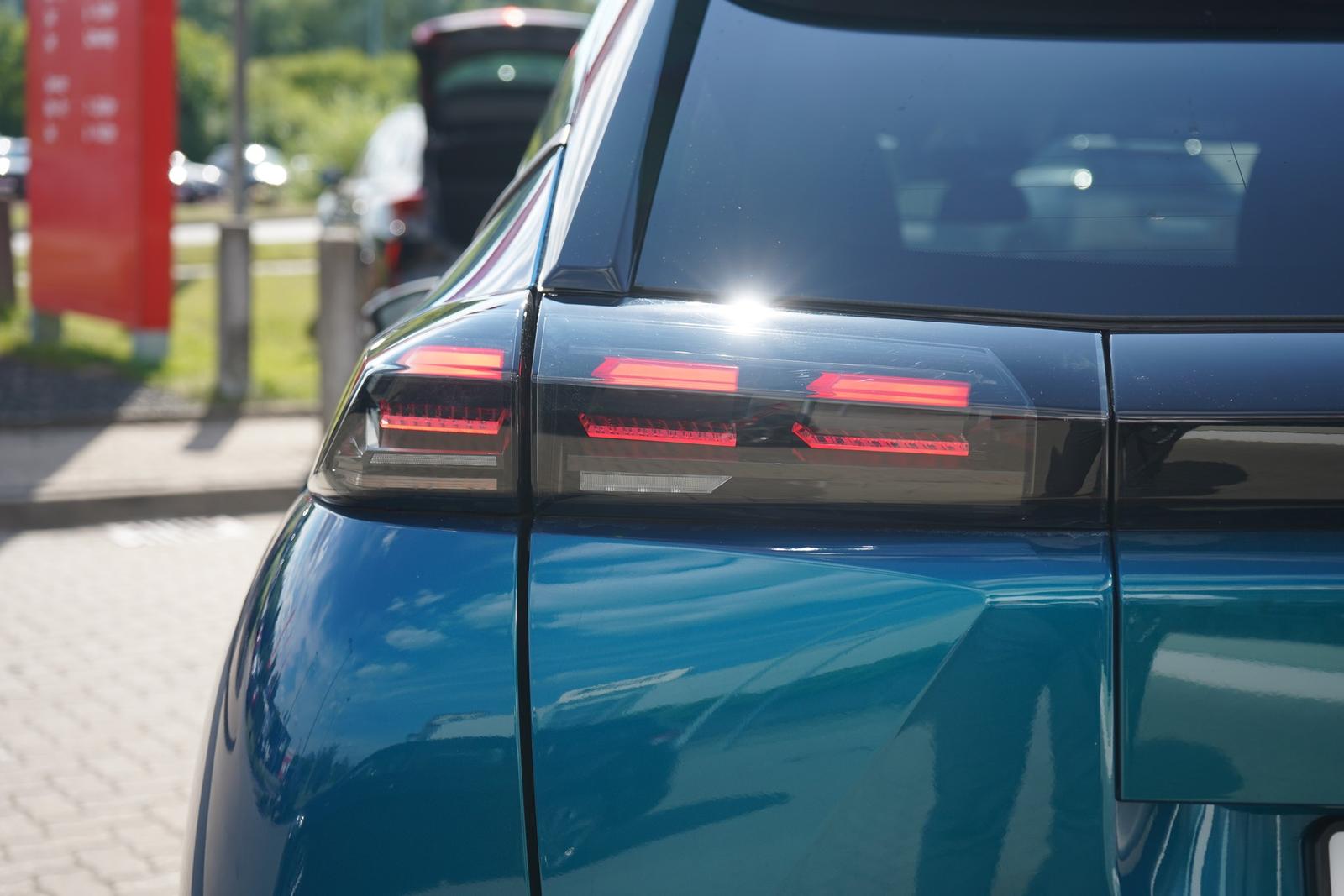Peugeot 2008 1.2 PureTech LED Navi Tempomat