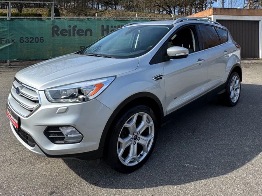 Ford Kuga Titanium *107.000KM* ALLRAD/AUTOM. KEYLESS!