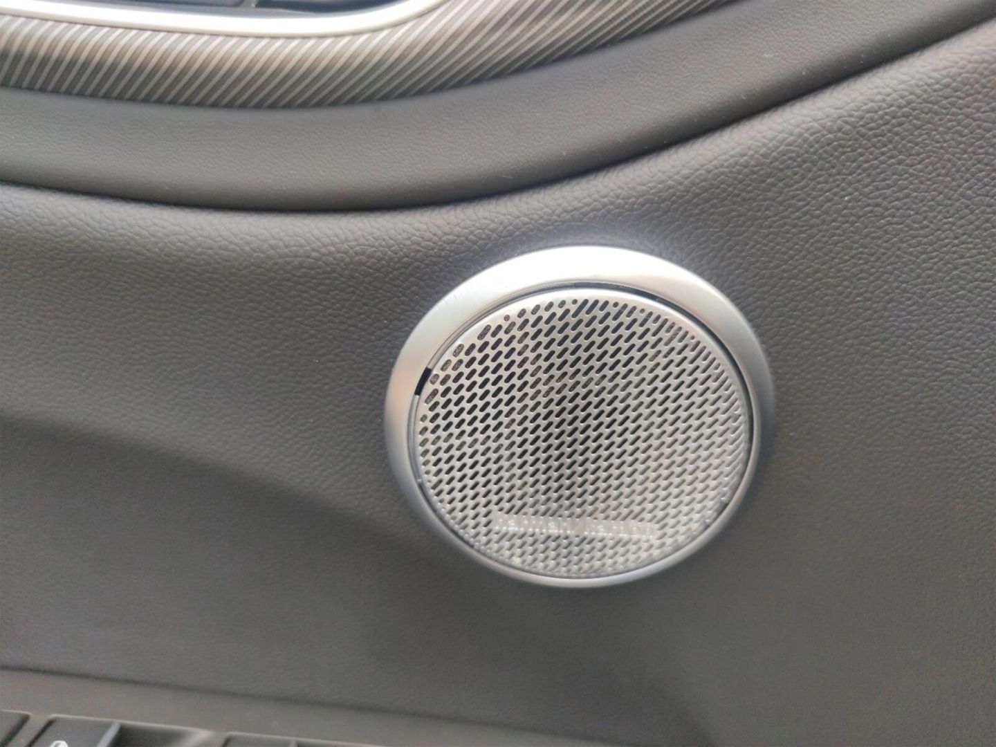 Fahrzeugabbildung Alfa Romeo Giulia 2.0Turbo Q4 Veloce +HARMAN/KARDON+PANORAM