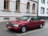 Mercedes-Benz E 200°°W124°°Cabrio°°H-Kennzeichen°°Oldtimer - Mercedes-Benz E 200: Cabrio, W124