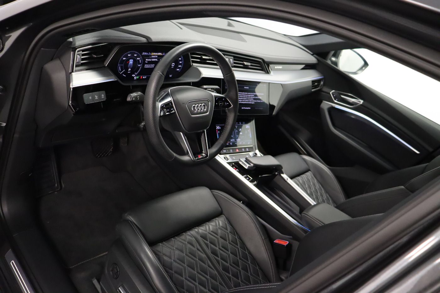 Audi e-tron - Bild 9