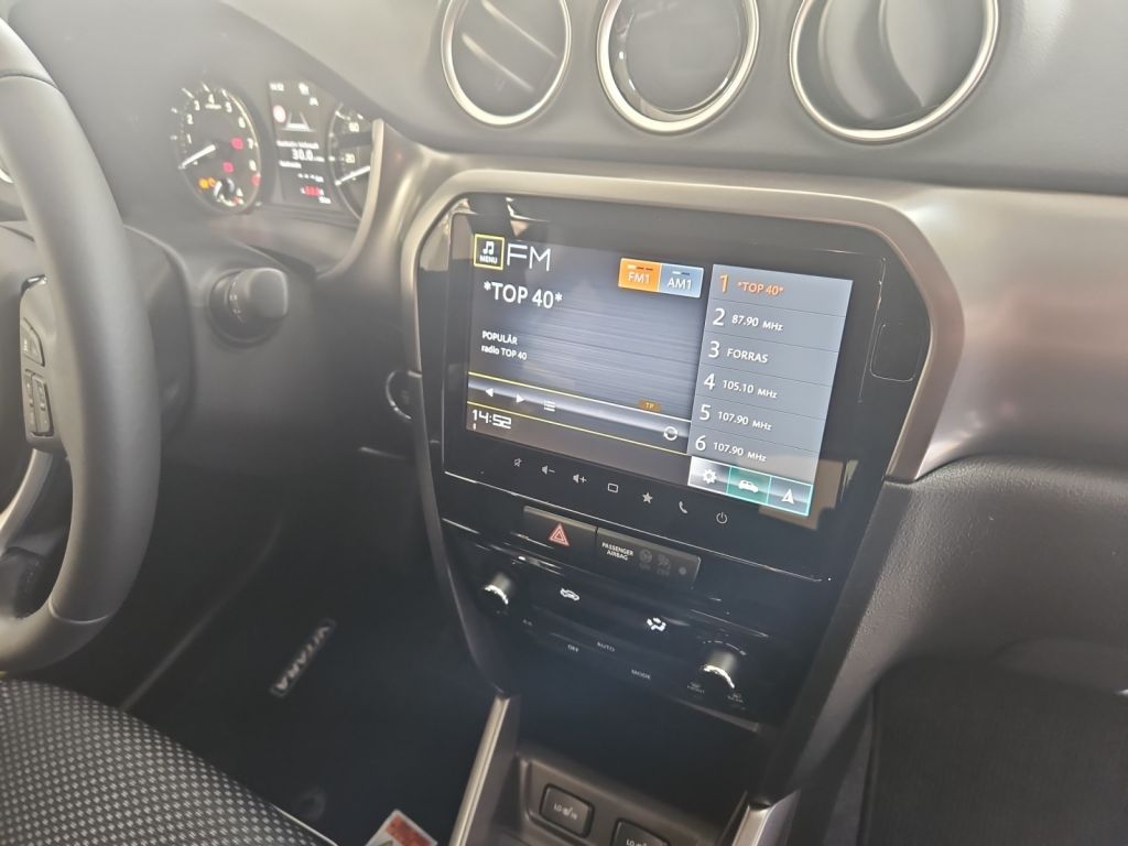 Fahrzeugabbildung Suzuki Vitara 1.4 Boosterjet Hybrid Comfort