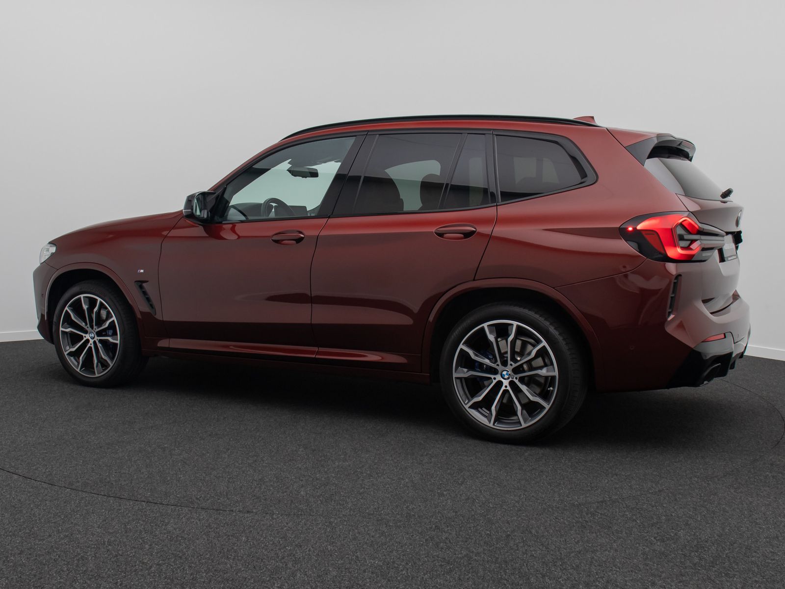 Fahrzeugabbildung BMW X3 M40d Panorama Kamera DAB H/K AHK Komfort 20"