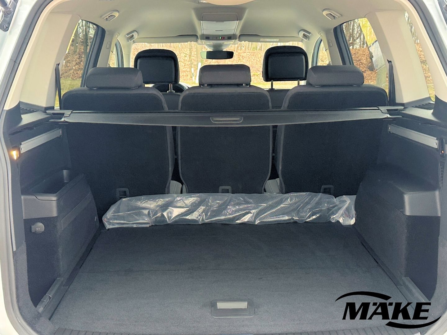 Touran Highline 2.0 TDI DSG ACC AHZV DAB LED ASS