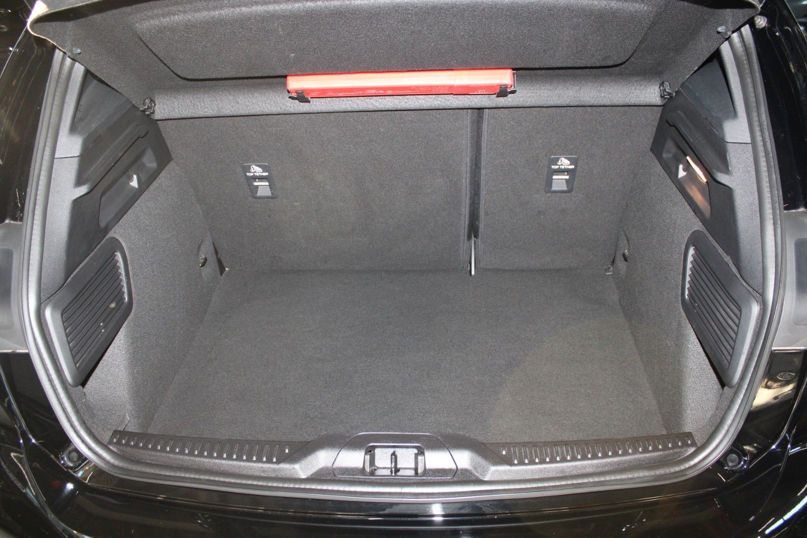 Fahrzeugabbildung Ford Focus 134kW ST-Line LED NAVI CAM WinterPaket