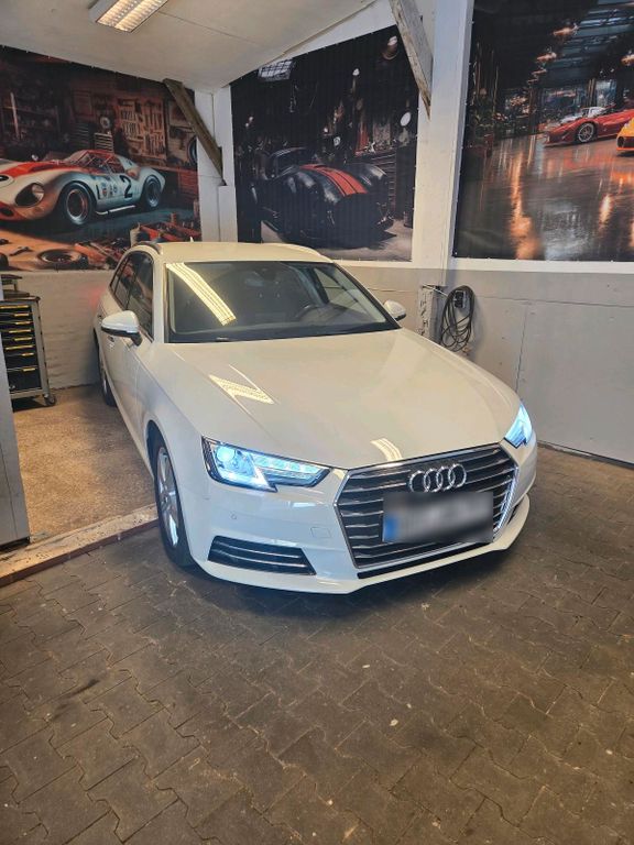 Image of Audi A4