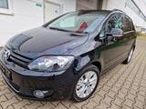 Volkswagen Neuwertig Scheckheft Garagenwagen TÜV Neu - VW Golf Plus Gebrauchtwagen in Düsseldorf