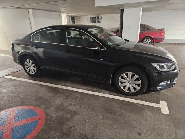 VW Passat 2.0 TDI DSG BMT Trendline Trendline