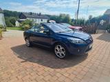 Ford Focus CC 2,0 Titanium Autom. TÜV Service neu - Ford Focus aus 2010: Titanium