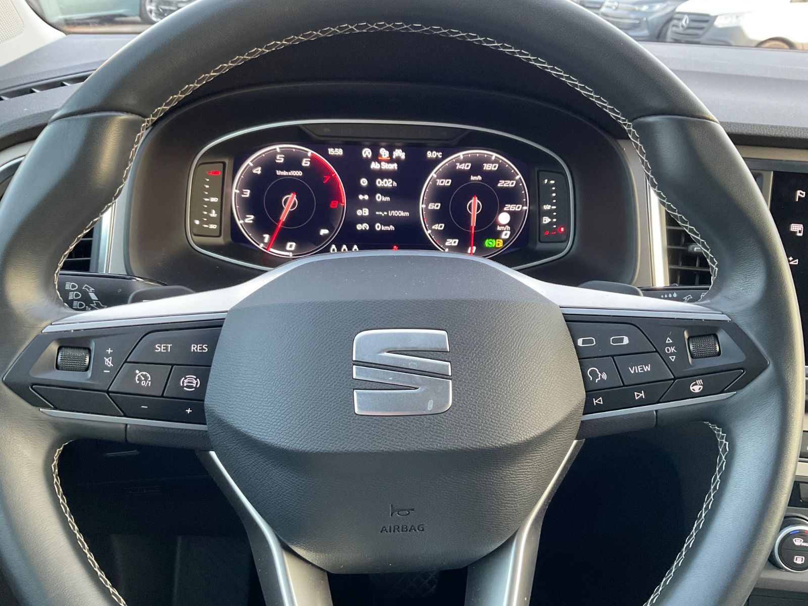 Fahrzeugabbildung SEAT Ateca 1.5 TSI Xperience DSG,Kamera,Navi,LED