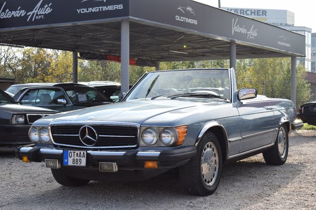 Mercedes-Benz SL 450 R107 Historical vehicle