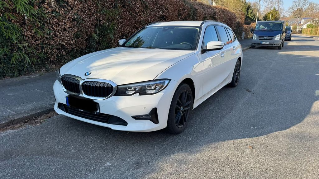 Image of BMW 320