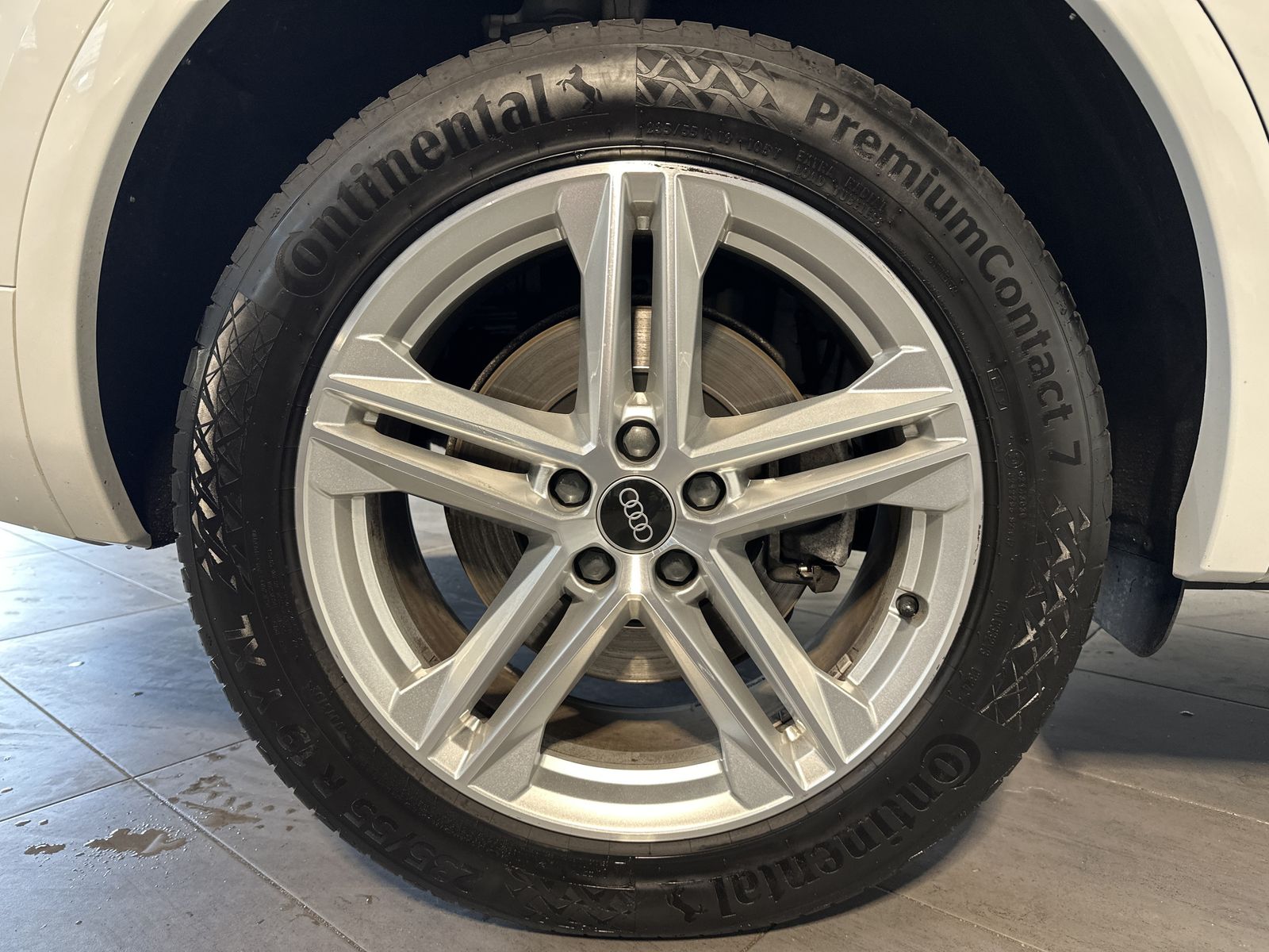 Fahrzeugabbildung Audi Q5 40 TDI Quattro S-Line NAV+LED+HUD+ACC+19ZO+PP