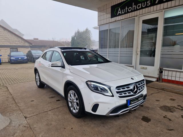 Mercedes-Benz GLA 220 CDI /d Automatik Navi 1.Hand Pano 8-Fach