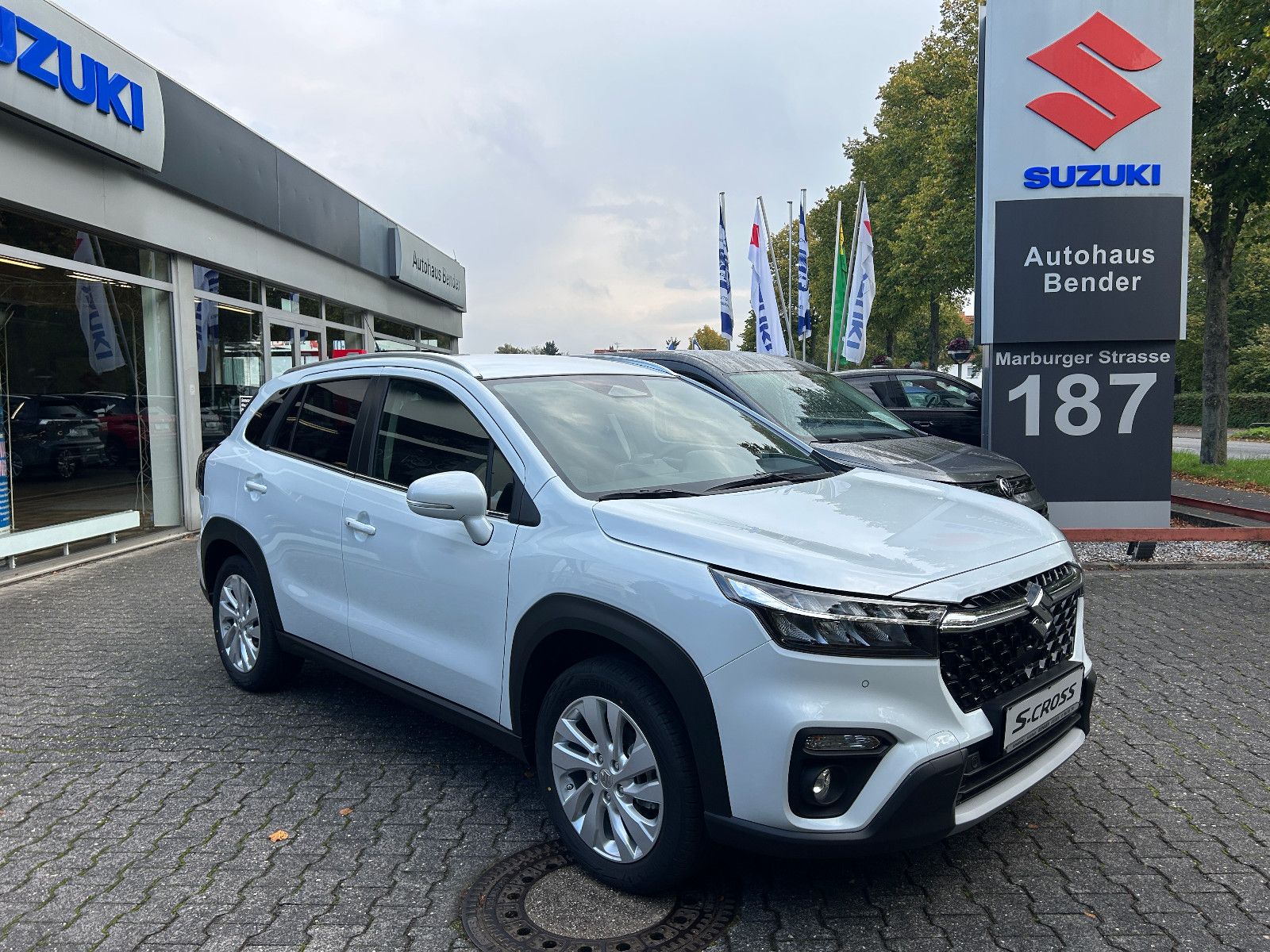 Suzuki S-Cross 5-Türer 1.4 BOOSTERJET HYBRID Comfort imagem 3