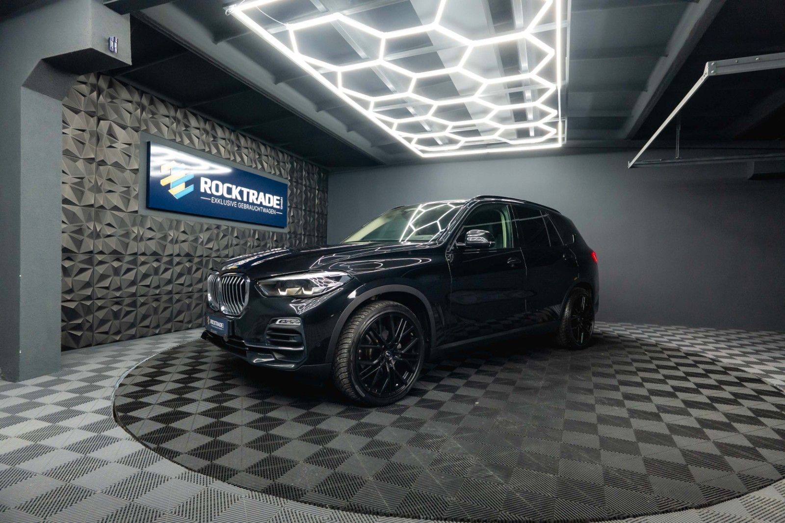 Fahrzeugabbildung BMW X5 xDrive 30d Sport Shadow | ACC | LED | Live CP