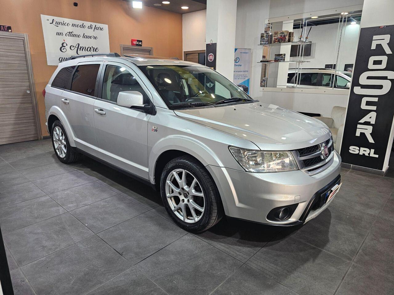 Fiat Freemont 2012 — салон