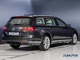 Volkswagen Passat Variant 2.0 TDI DSG 4M LED/AHK/Pano/Sthz. - mit Diesel-Antrieb: Grau, Alcantara, mit Spurwechselassistent