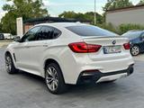 BMW X6 xDrive40d M-Packet F16 - BMW X6: 40