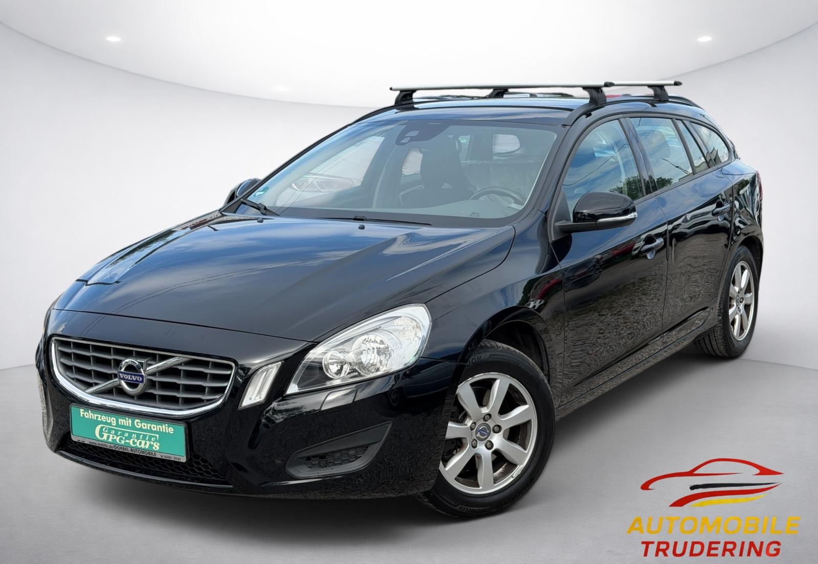 Volvo V60 Kombi Kinetic/8Fach bereift/TÜV&Service NEU/
