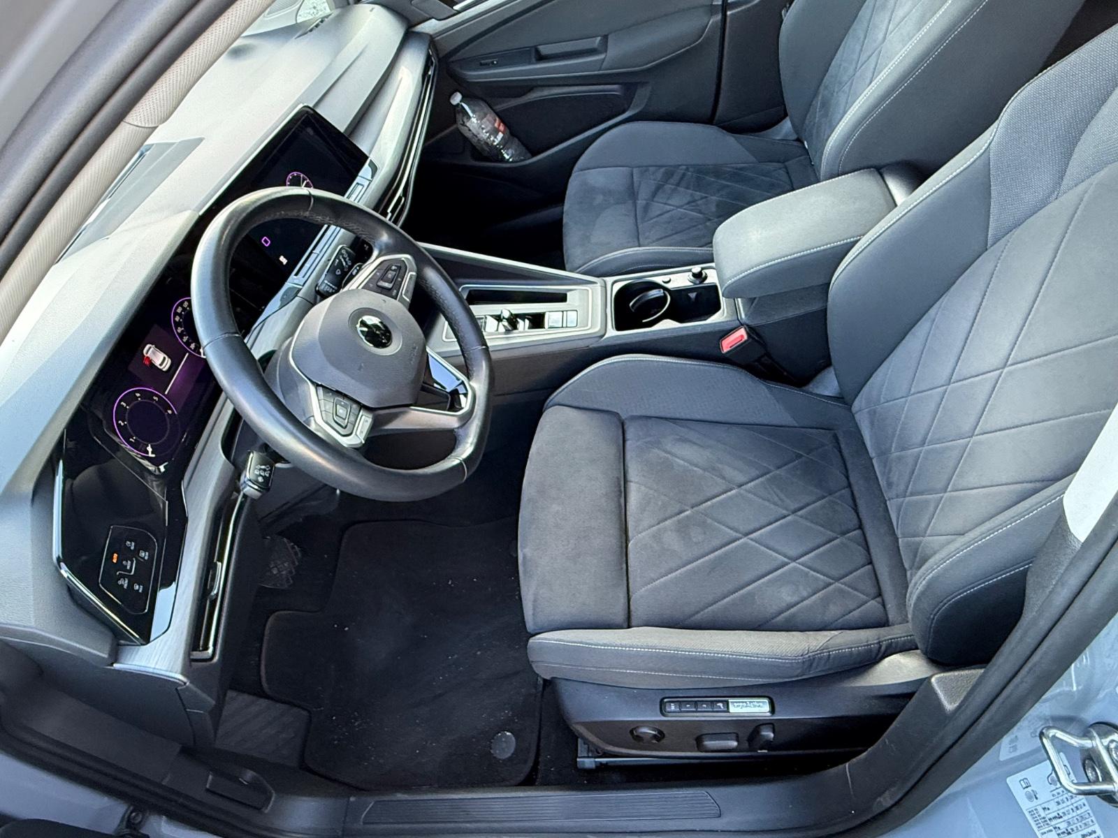 Volkswagen Golf VIII Lim. Style Matrix/Pano/StandHZ/HUD/Kam, миниатюра 6