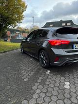 Ford Focus 2,3 EcoBoost ST Styling-Paket ST Styli... - Ford Focus: ST Styling Paket