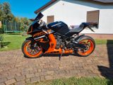 KTM 1190 RC8 - KTM RC8R