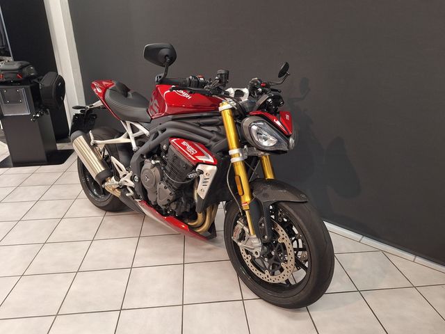 Triumph SPEED TRIPLE 1200 RS Vorführer mit neuem TÜV