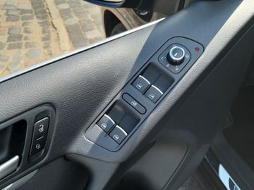 Volkswagen Tiguan - 8