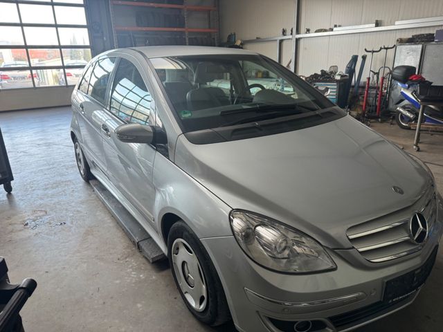 Mercedes-Benz B 170 B -Klasse  Mit Neuem Tüv