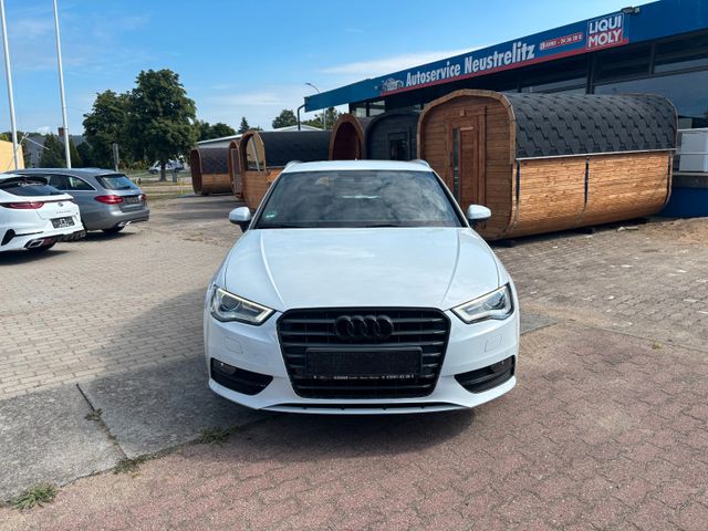 AUDI A3 2.0 TDI S tronic Ambiente Sportback