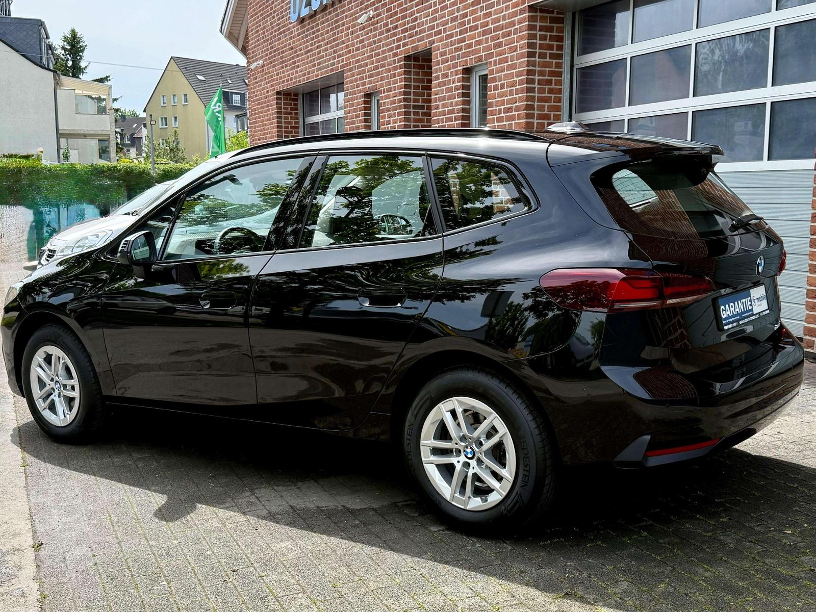 BMW 216 i 10,TKm*2026 er*Automatik*Navi*CarPlay*Kame