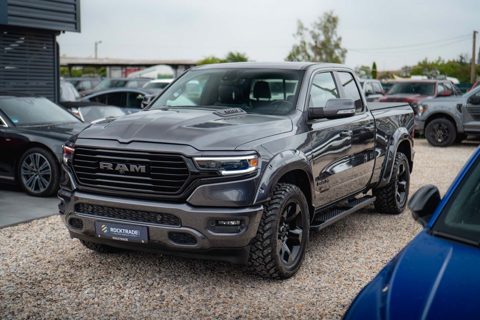 Fahrzeugabbildung Dodge RAM 5.7 V8 HEMI 4x4 Night Limited Longbed 19%