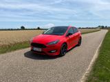 Ford Focus 1,0 EcoBoost 92kW ST-Line Red ST-Line Red - Ford Focus: ST Line Red