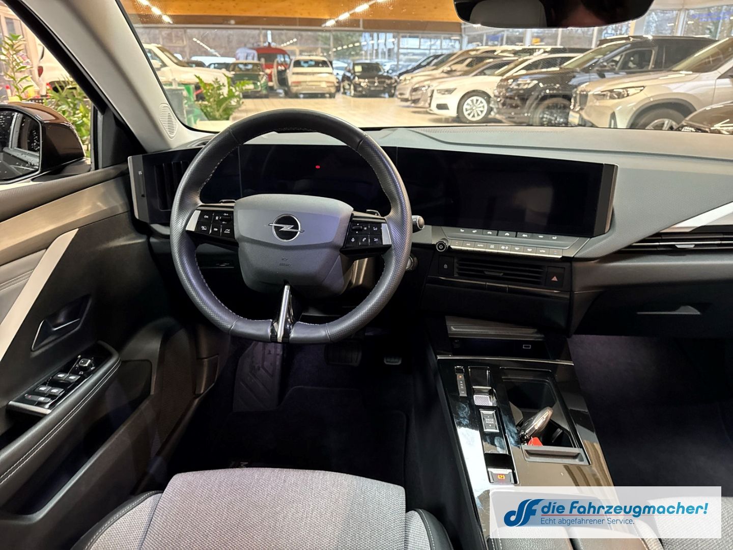 Fahrzeugabbildung Opel Astra L Sports Tourer Elegance Navi LED Apple Ca