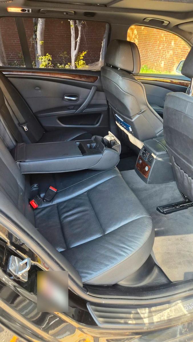 BMW 520 2010 — photo 12