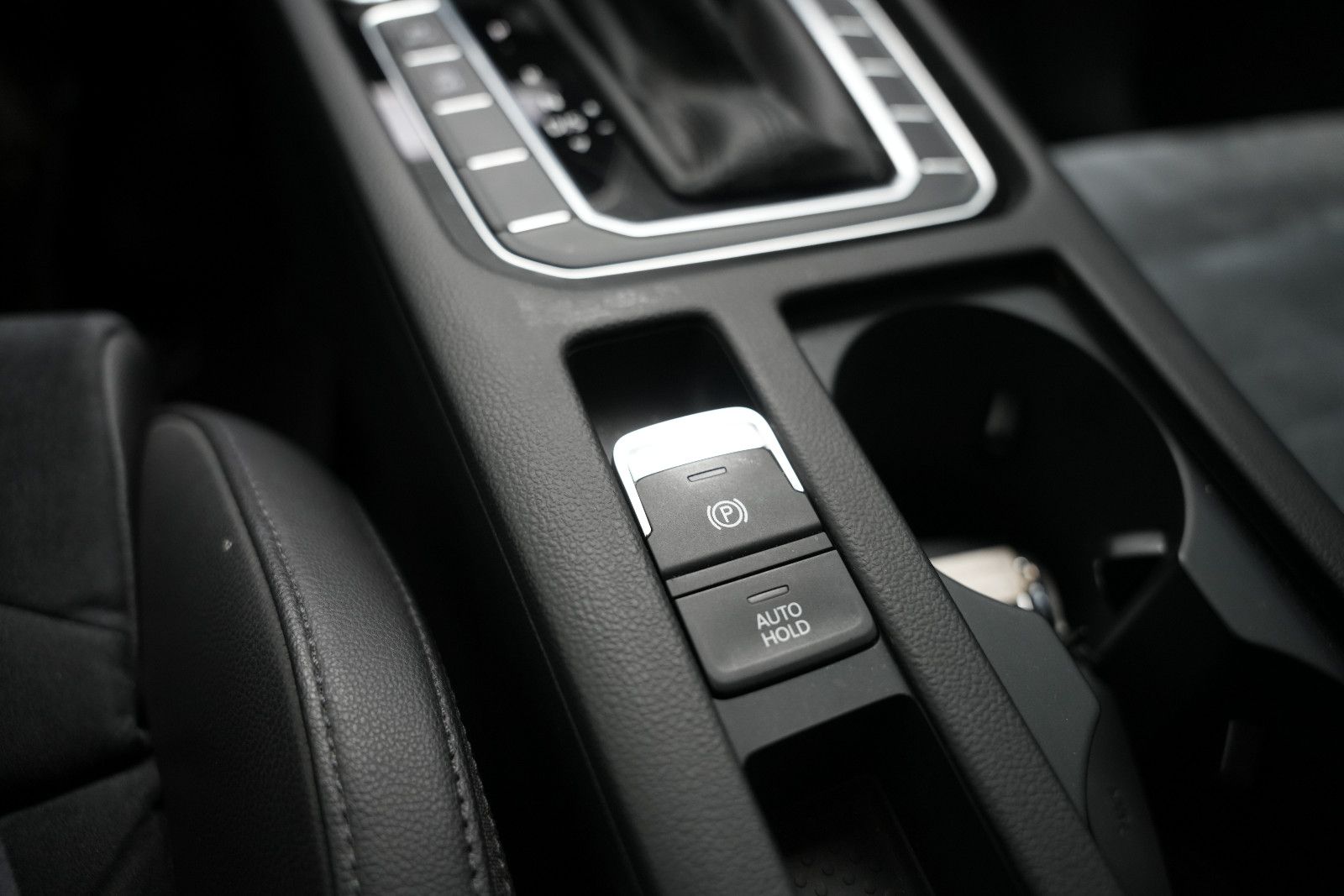 Fahrzeugabbildung Volkswagen Passat Highline *Virtual*Kamera*Start-Stopp*SHZ*