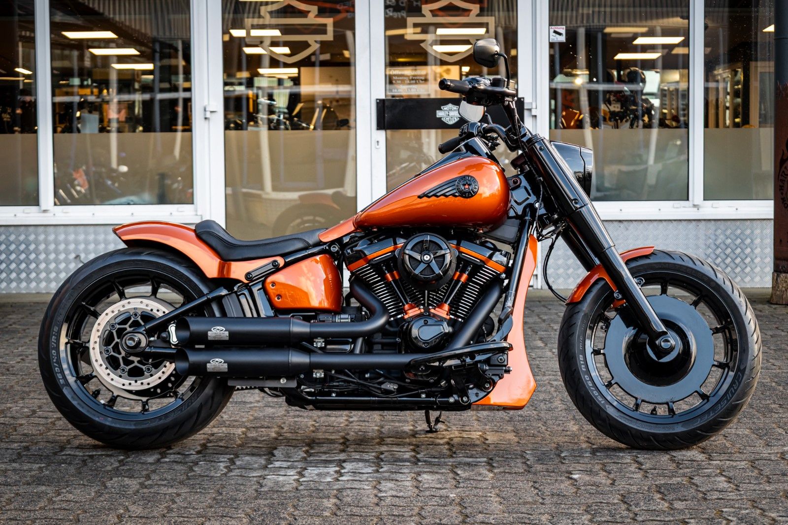 Fahrzeugabbildung Harley-Davidson DARK BOY FLFBS BLACK 117 MY25-H-D Kiel Custom
