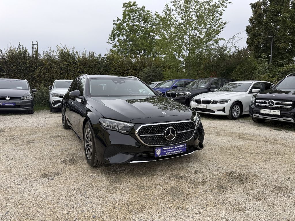 Image of Mercedes-Benz E 220