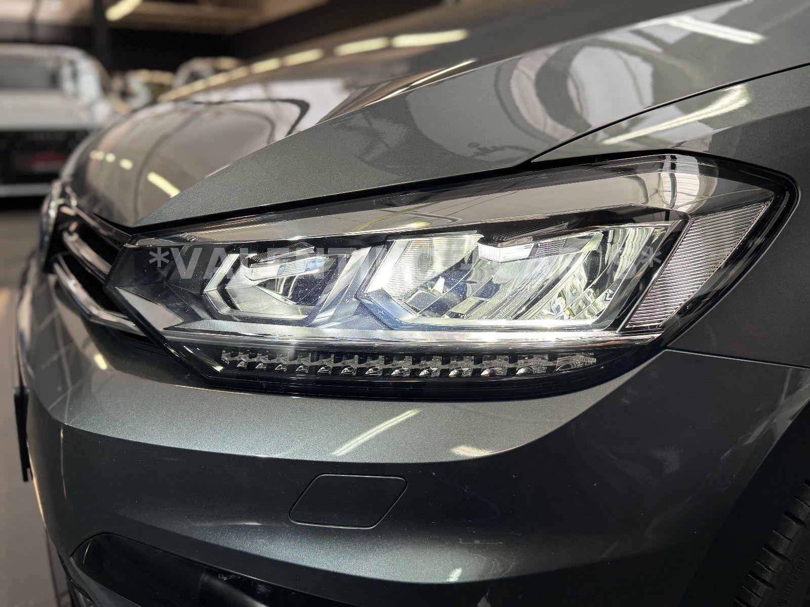 Volkswagen Touran Highline R-Line/DSG/Massage/Navi/LED/Temp