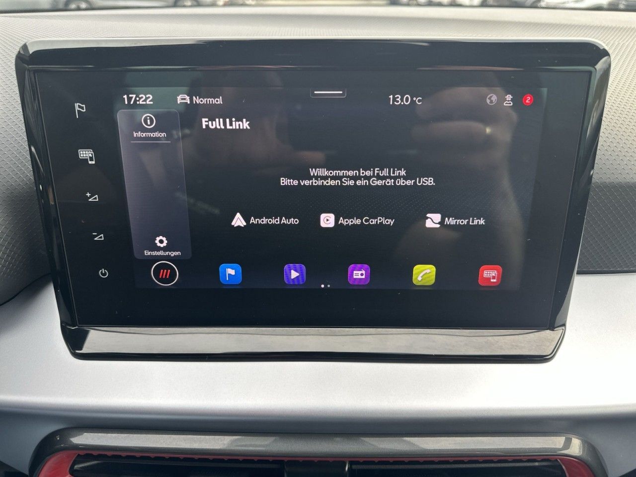 Fahrzeugabbildung SEAT Arona FR 1.5 TSI 150 PS DSG - mit KI generiert/bearbeitet