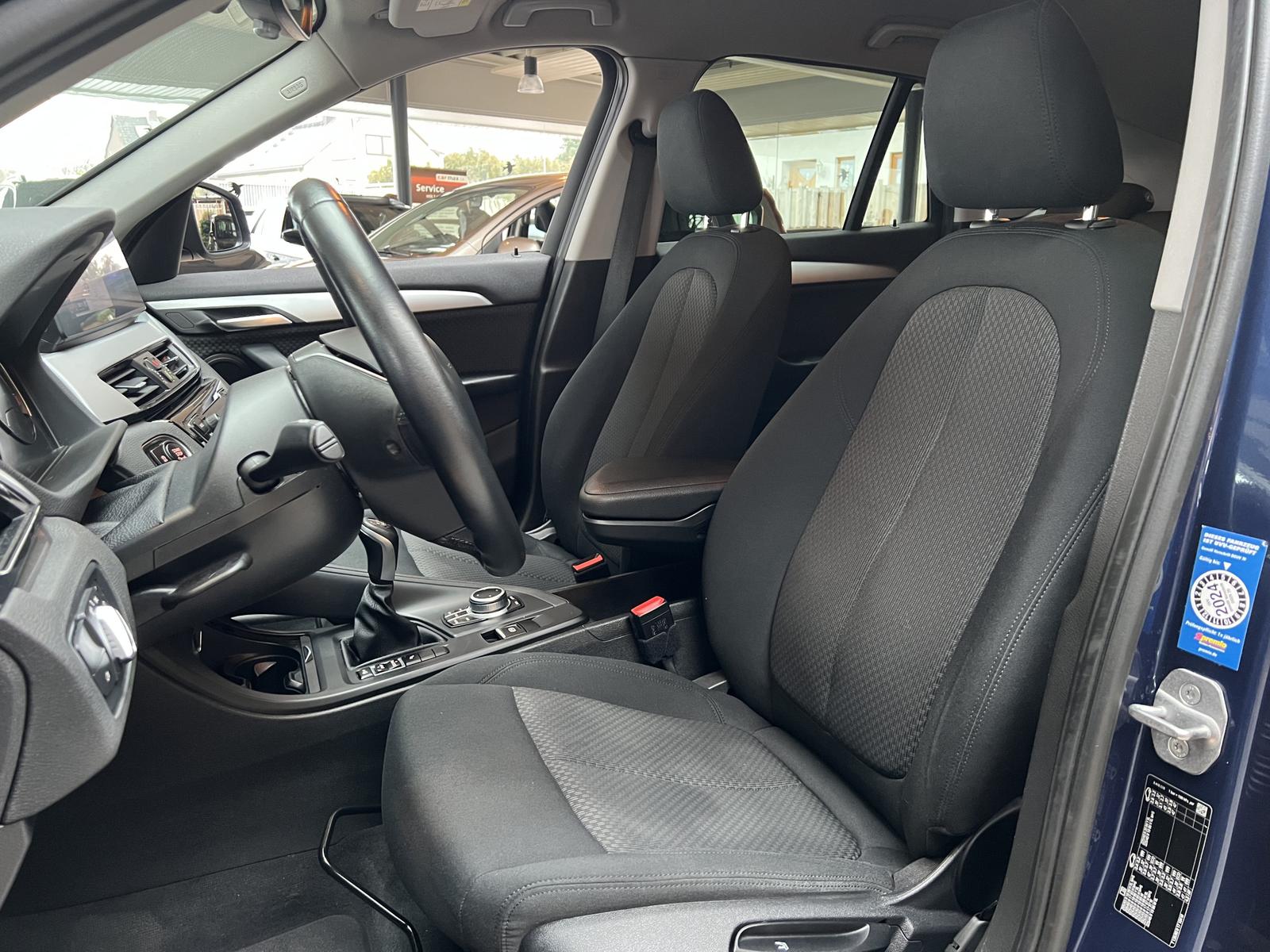 BMW X1 sDrive 18i Navi RFK LED SHZ VOLLFOLIERUNG, миниатюра 2