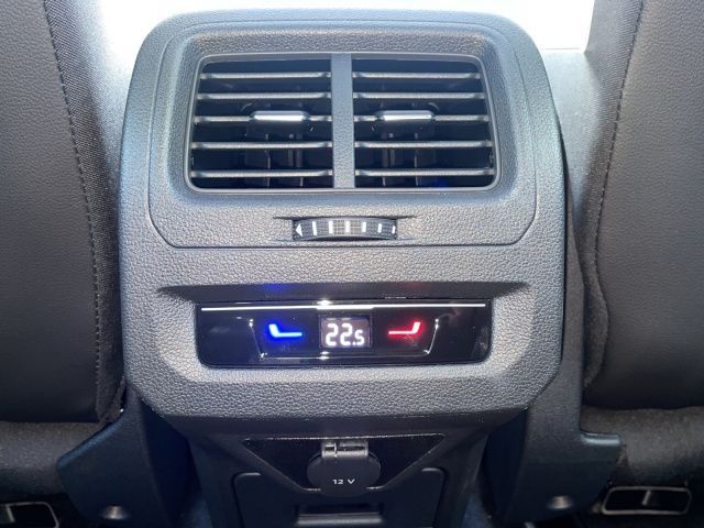 Touran Highline 1.5 TSI DSG/LED/NAVI/ACC/elHK/