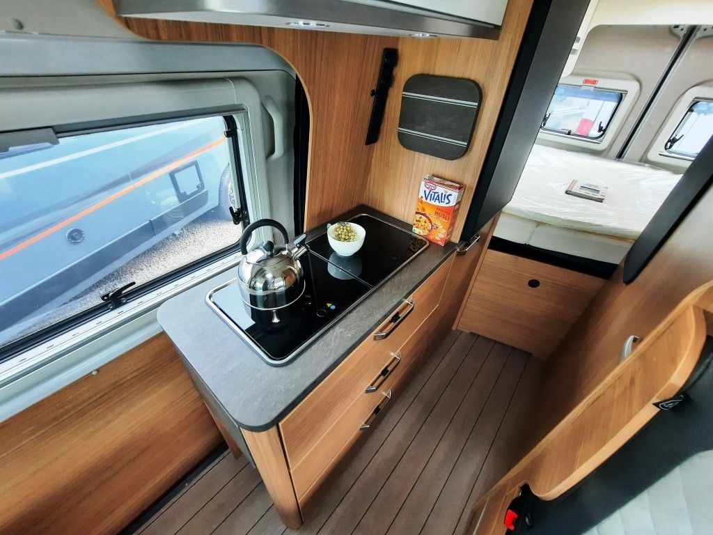Fahrzeug Übersicht 13 Fahrzeugabbildung Weinsberg CaraBus EDITION FIRE 600 MQ Verfüg./Sparen Sie 1